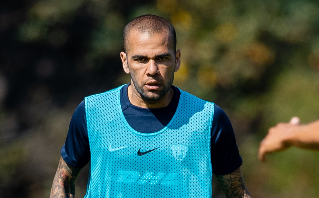 Jornal Correio Daniel Alves Muda Vers O E Diz Que Fez Sexo Mulher