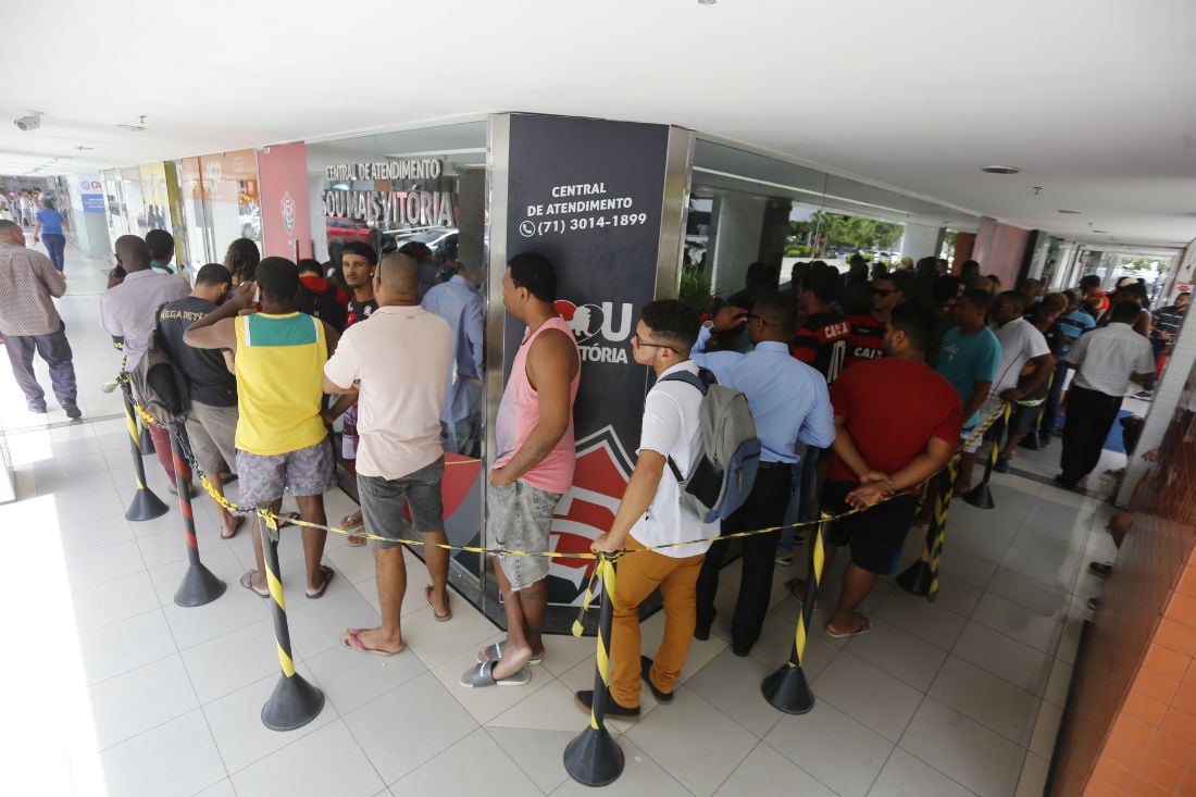 Jornal Correio Restam menos de 1 000 ingressos para a final do Baianão