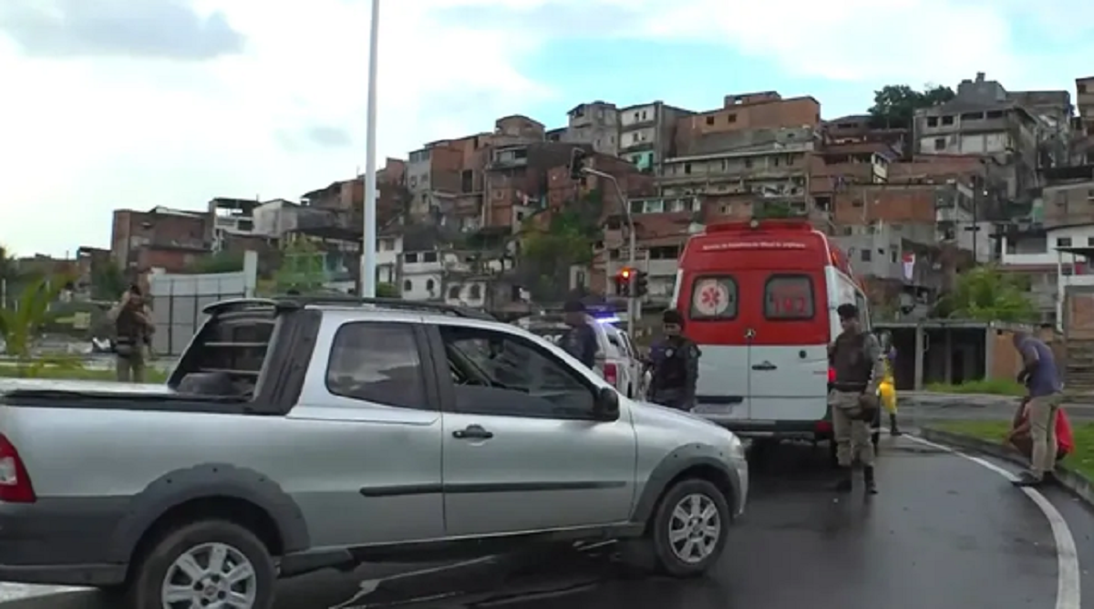 Jornal Correio Homem morre após colisão entre moto e carro na Avenida