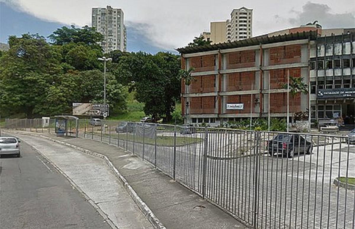 Jornal Correio Estudante Sofre Tentativa De Assalto Em Estacionamento