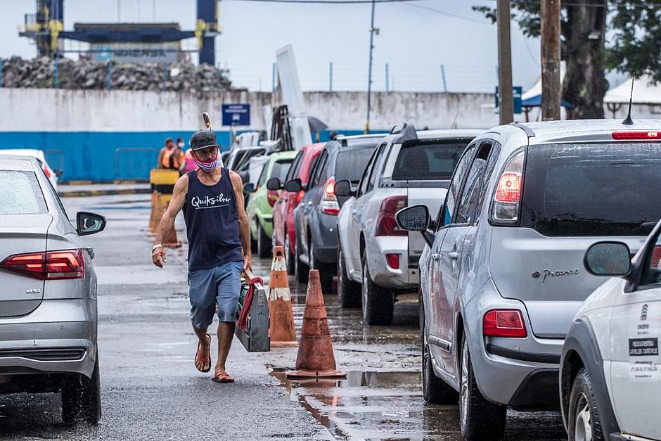 Jornal Correio Saída da cidade espera no ferry boat chega a duas