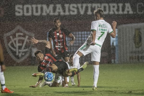 Jornal Correio Vit Ria Vence A Chapecoense E Campe O Do Primeiro