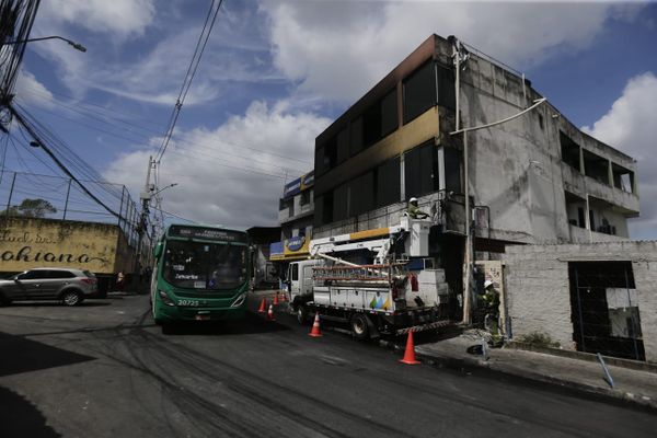 Jornal Correio Escola Alunos Tem Aulas Suspensas Por Uma