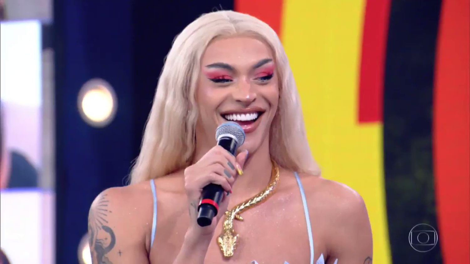 Jornal Correio Pabllo Vittar revela que fez sexo em banheiro Não