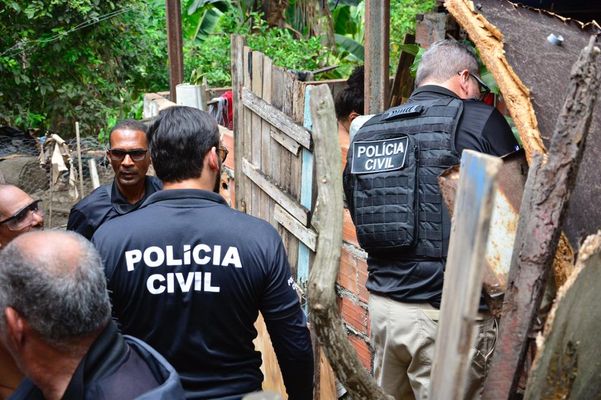 Jornal Correio Operação apreende drogas e prende dois suspeitos em Pojuca