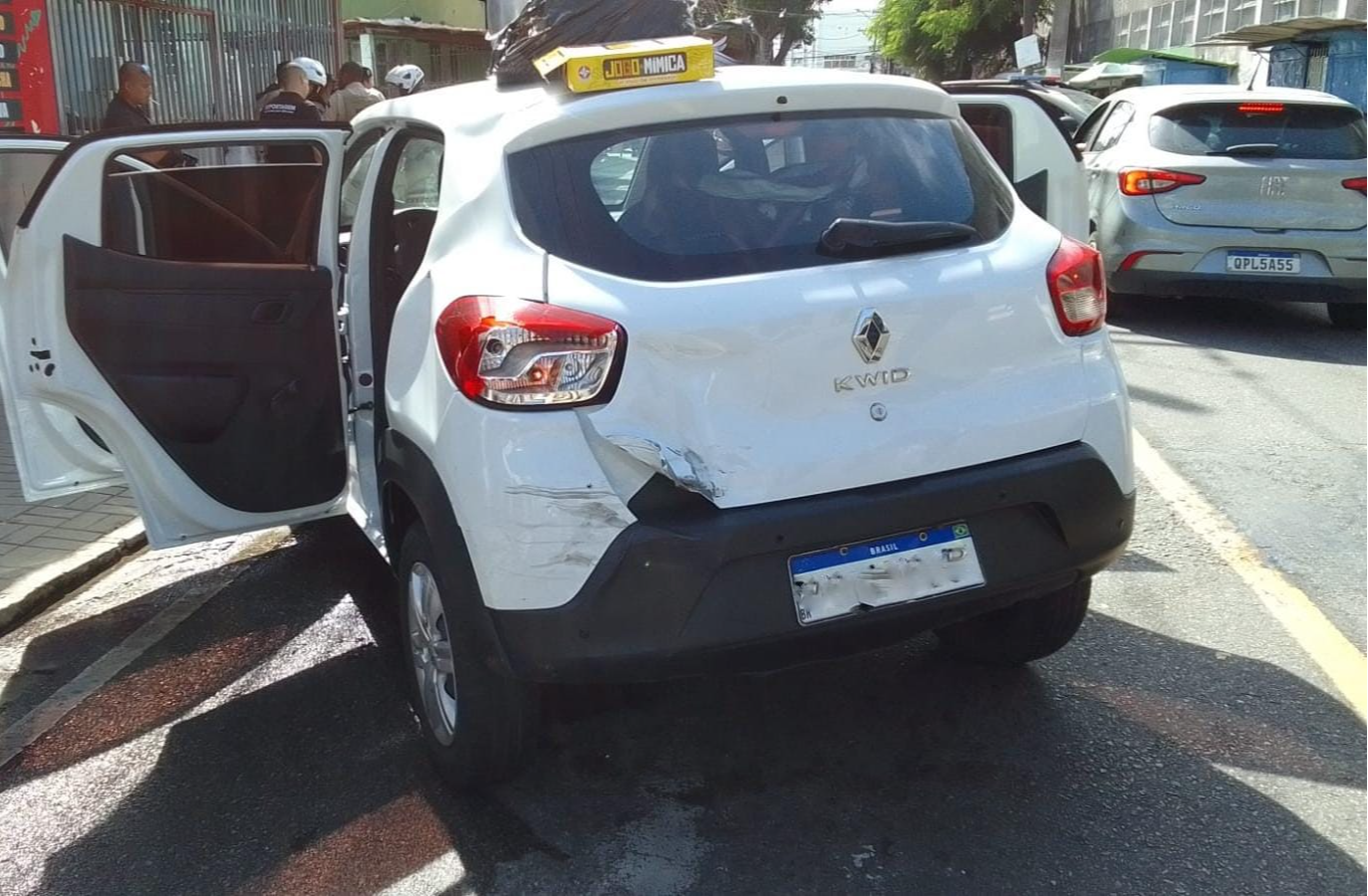 Jornal Correio PM prende trio suspeito de roubo de veículos no Barbalho