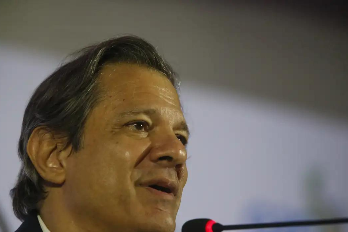 Jornal Correio Haddad Explica Reforma Tribut Ria A Empres Rios Nos