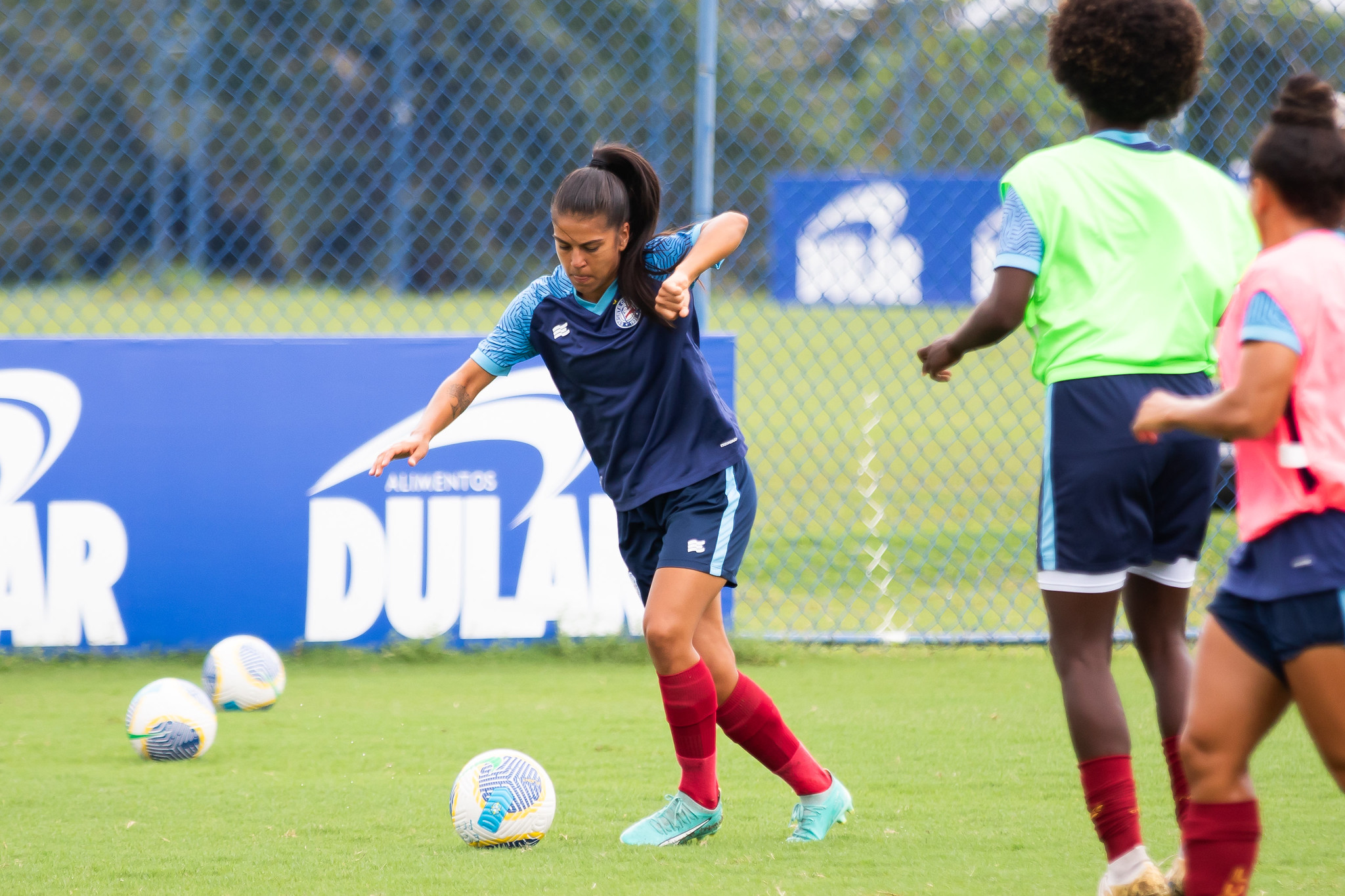 Jornal Correio Em retorno à Fonte Nova time feminino do Bahia encara