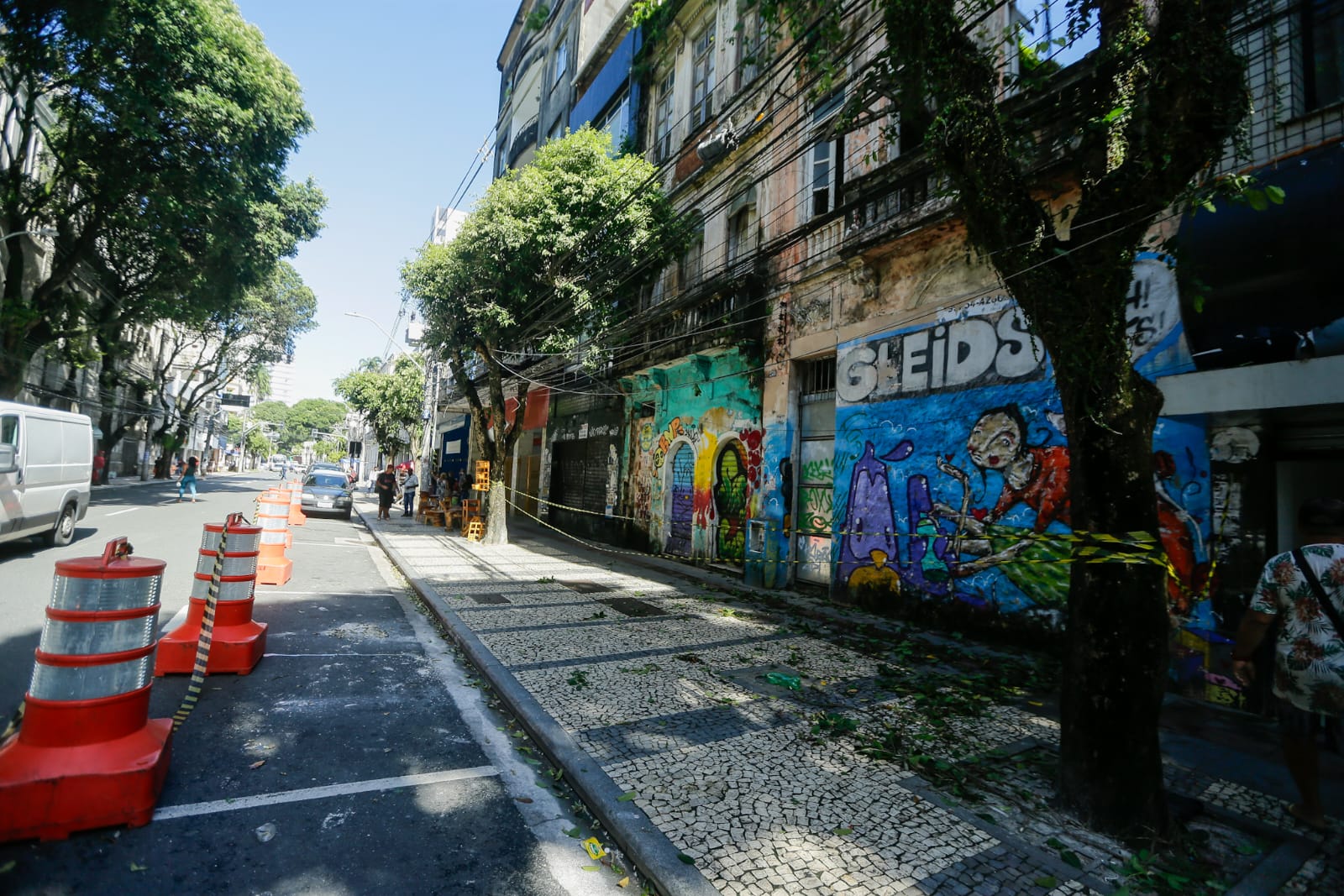 Jornal Correio risco de tombar casarão é interditado na Avenida Sete