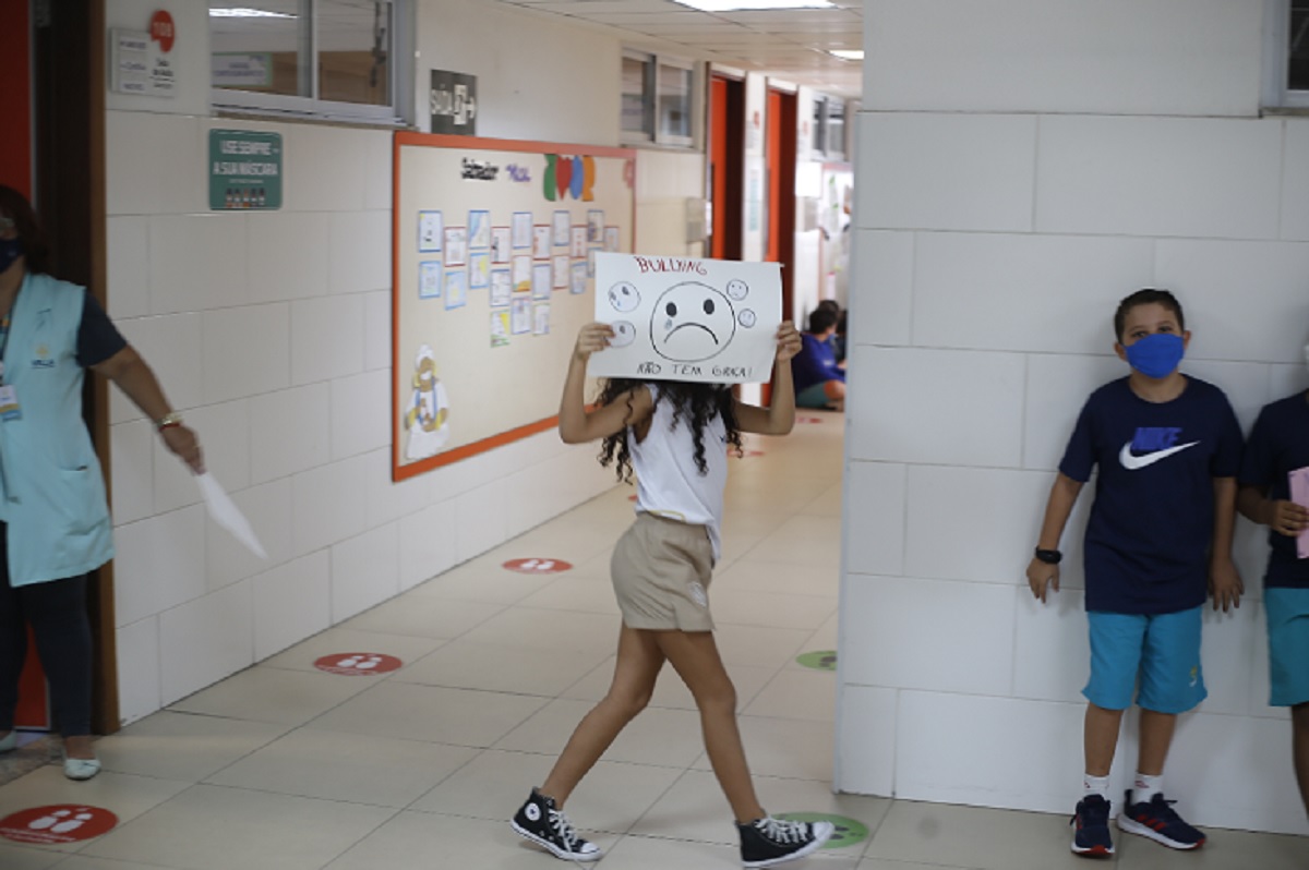 Como diferenciar entre pequenas gozações na escola e bullying - e o que  fazer em cada caso - BBC News Brasil