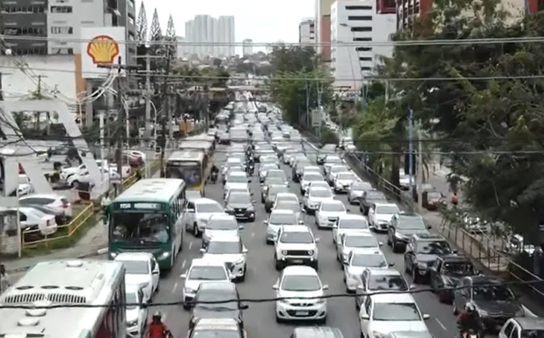 Jornal Correio Protesto De Motoristas Por App Trava Avenidas Movimentadas De Salvador 