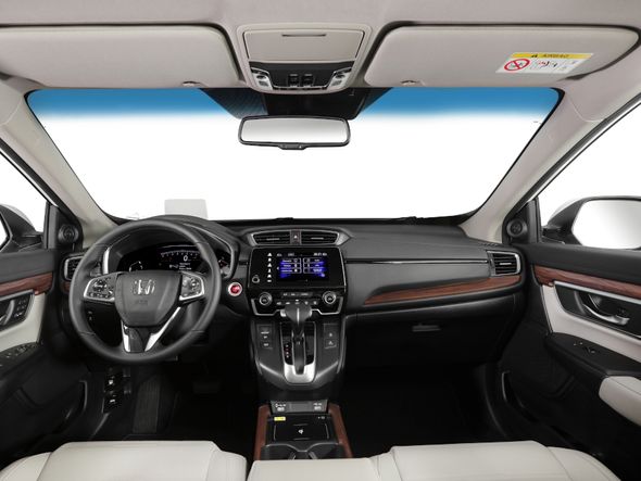 A opção Touring é bem equipada e conta com seis airbags. O interior desse Honda pode ser preto ou bege