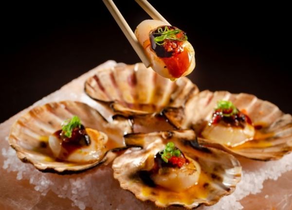  O rei, ainda como príncipe, chegou a escrever para ativistas em 2008, garantindo que seus chefs não adquiririam a iguaria por questões éticas por Divulgação