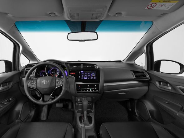 O interior é basicamente o mesmo e a versão EXL deste Honda conta com seis airbags