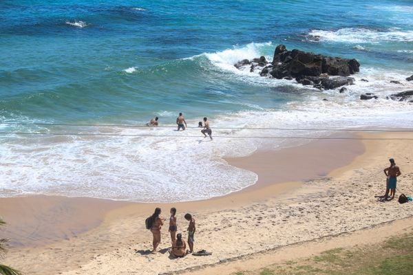 Praia do Farol da Barra por Tiago Caldas/CORREIO