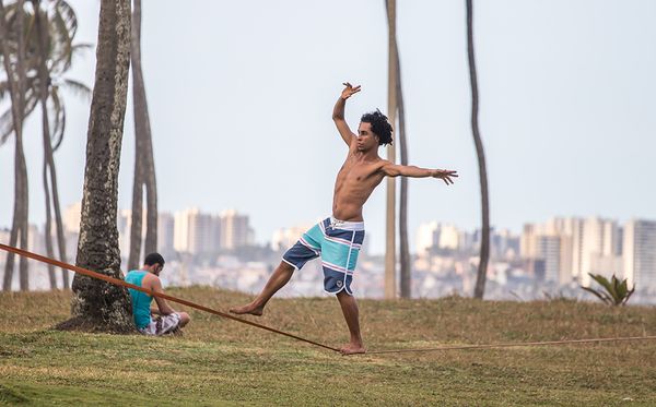 Diversão no Jardim de Alah. por Nara Gentil/CORREIO