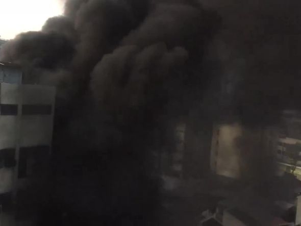 Fumaça de incêndio do Hospital Badim, no Maracanã, é registrada por moradores da região por Reprodução/Redes sociais