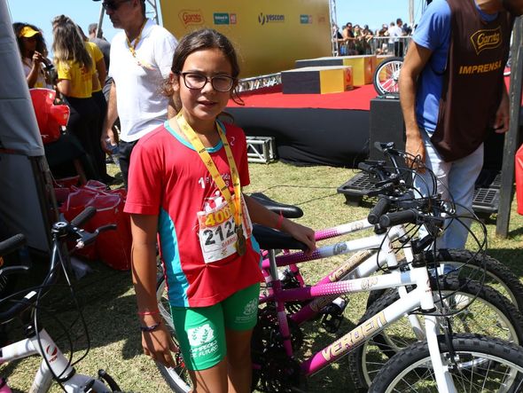 Gabriela venceu na categoria 200m e levou uma bicicleta por Adessandro Reis / Garoto