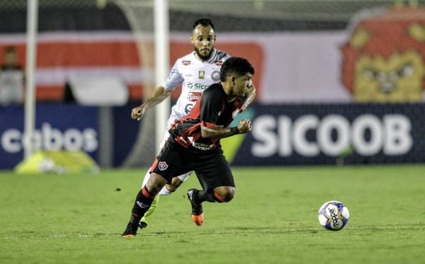 Nickson entrou no intervalo e teve atuação ruim