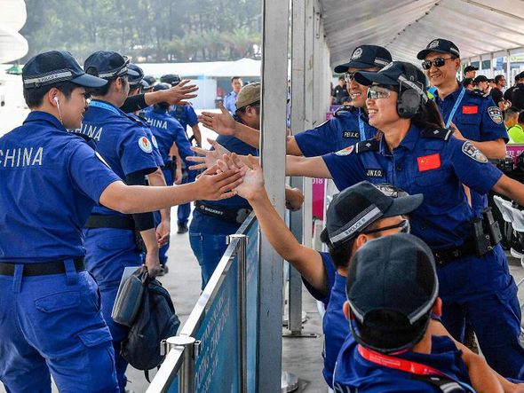 Campeonato Mundial de Tiros Policiais em Foshan na província de Guangdong na China 69 equipes com até 256 policiais estão concorrendo.  por STR / AFP