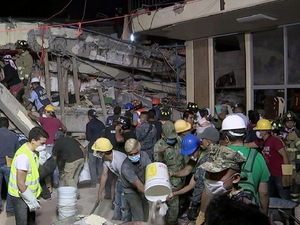 Colégio Enrique Rebsamen desabou após terremoto de magnitude 7,1 atingir o país por AFP