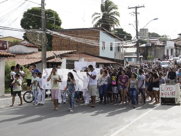 Parentes dizem que vão ao Ministério Público pedir para caso ser investigado a fundo por Foto: Almiro Lopes/CORREIO