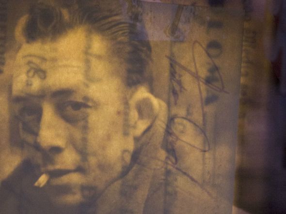 Uma das imagens do projeto de Paulo Coqueiro faz referência ao escritor Albert Camus e ao fotógrafo Cartier-Bresson por Foto: Paulo Luiz Coqueiro Andrade/Divulgação