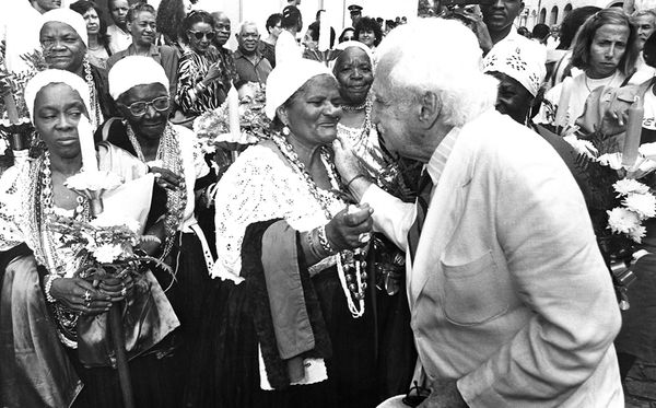 Com a irmandade da Boa Morte, em Cachoeira por Arquivo Correio