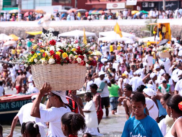 No 2 de Fevereiro, a tradicional festa de Iemanjá por Foto: Robson Mendes/Arquivo CORREIO