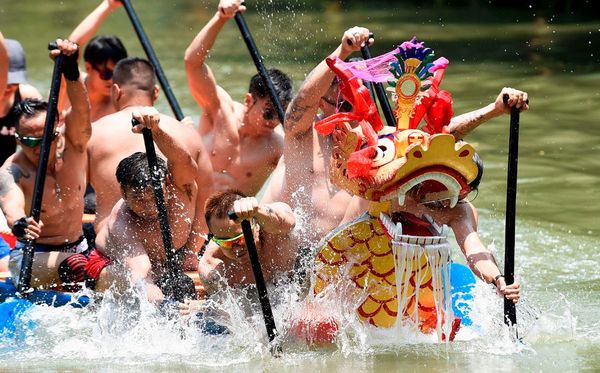 Dragon Boat Festival em Hangzhou, na província oriental de Zhejiang na China. por CHINA OUT/AFP