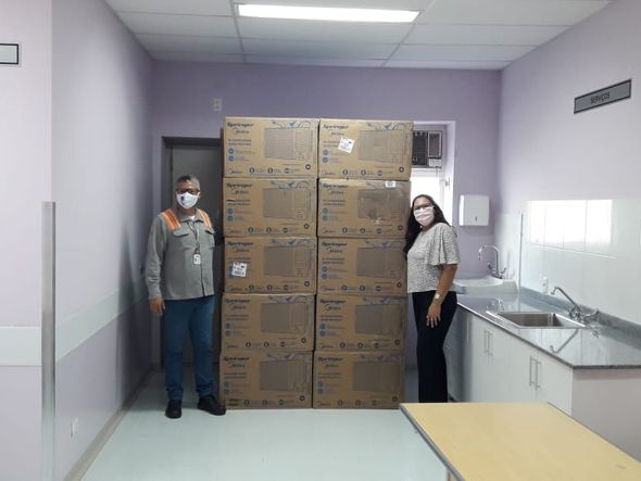 Ar-condicionados doados ao Hospital de Pojuca pela FERBASA