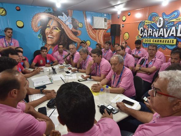 Reunião diária de avaliação do carnaval no Campo Grande por Foto: Max Haack/Secom