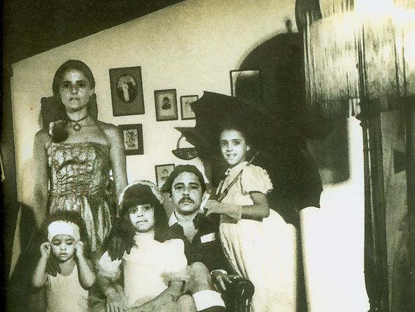 Família Chico posa com a ex-esposa Marieta Severo e as três filhas: Luisa (a menor). Helena (a do meio) e Silvia por Piii/Arquivo Pessoal