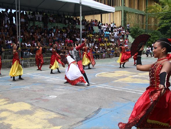 Grupo de Valsa Novos Talentos por Mauro Akin Nassor