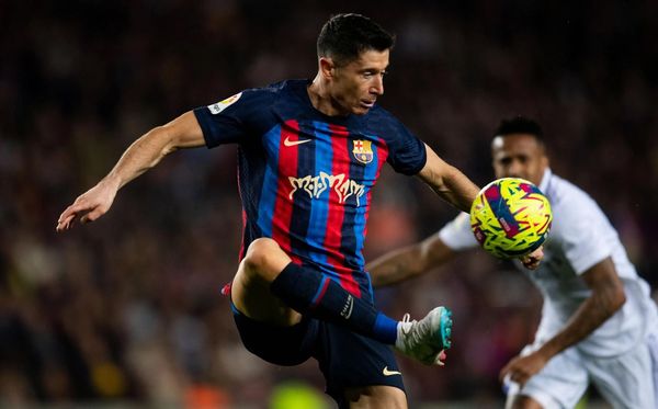 Lewandowski em ação pelo Barcelona por Víctor Salgado/FC Barcelona