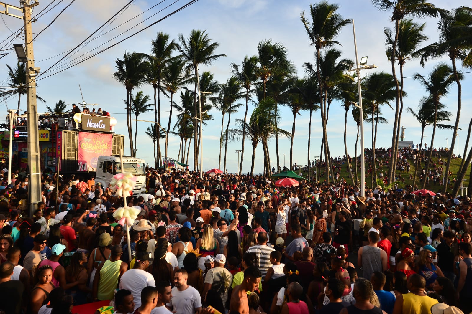 Carnaval de Salvador tem abertura oficial com grandes atrações