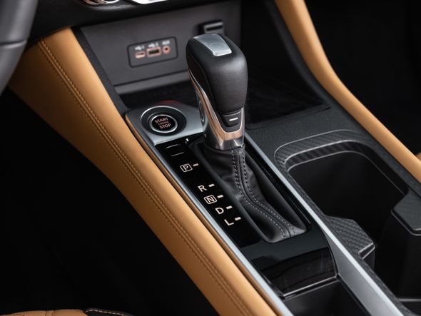 A transmissão automática do Sentra é do tipo CVT