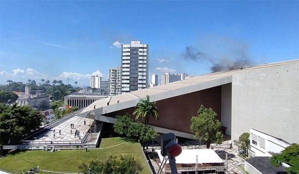 Incêndio no TCA