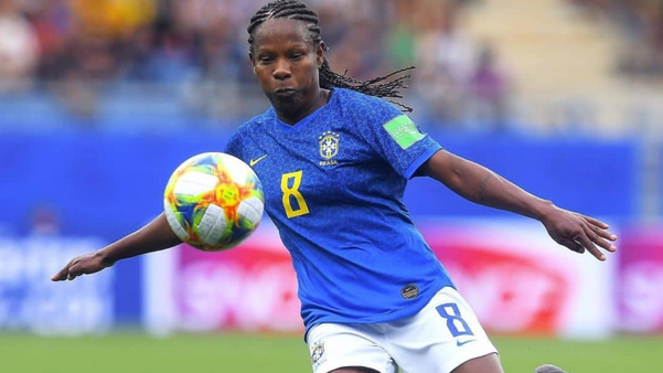 Formiga é um dos maiores nomes da história do futebol feminino brasileiro por CBF