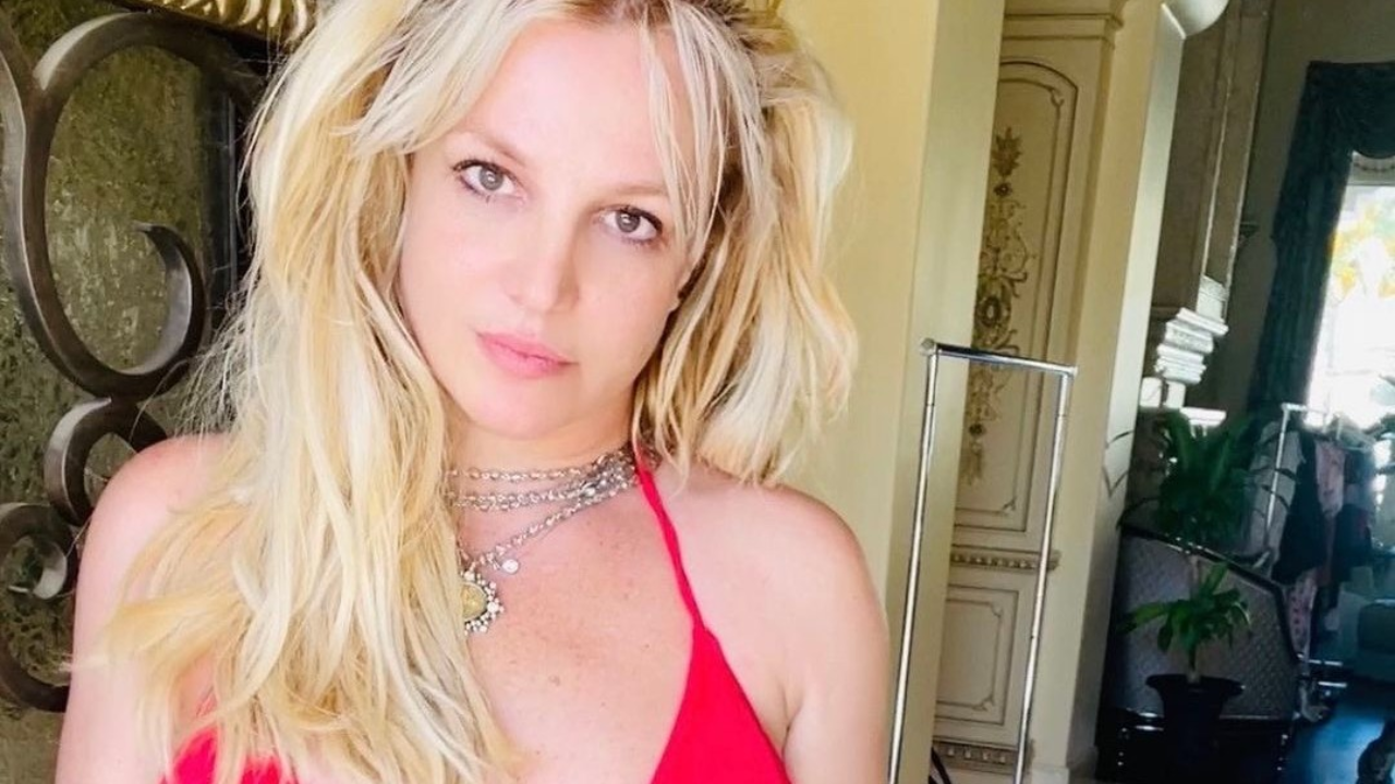 Britney Spears por Redes sociais