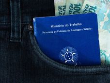 Imagem - Trabalhadores da Bahia têm R$ 137,3 milhões para receber no abono salarial 2025; veja se você tem direito