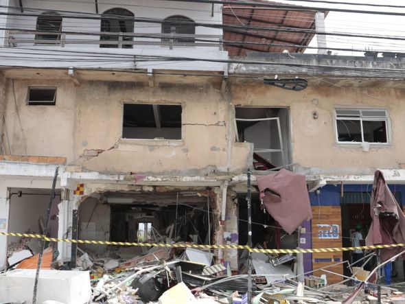 Local da explosão ficou todo destruído por Ana Lucia Albuquerque/CORREIO