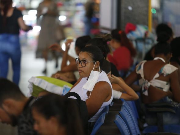 Não uso de máscara deixa pessoas desprotegidas por Arisson Marinho/CORREIO