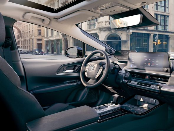 O interior é similar ao do SUV elétrico bZ4x