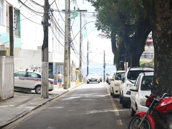 Assaltos são comuns na região, segundo moradores por Ana Lúcia Albuquerque/CORREIO