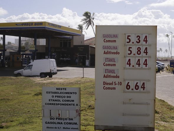 Preço da gasolina já está em R$ 5,34 por Arisson Marinho/CORREIO
