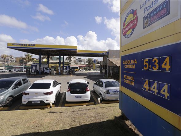 Preço da gasolina já está em R$ 5,34 por Arisson Marinho/CORREIO