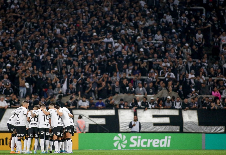 O Corinthians pode perder pontos após os cantos homofóbicos de torcedores?