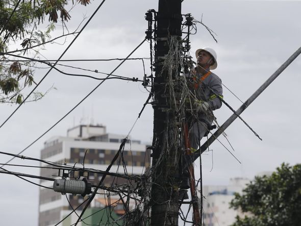 Fios foram danificados e precisaram de troca por Arisson Marinho/CORREIO