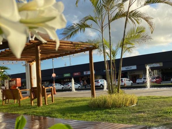 O centro de compras tem 120 operações de marcas que atendem aos mais diversos públicos. (Foto: Acervo Pessoal)